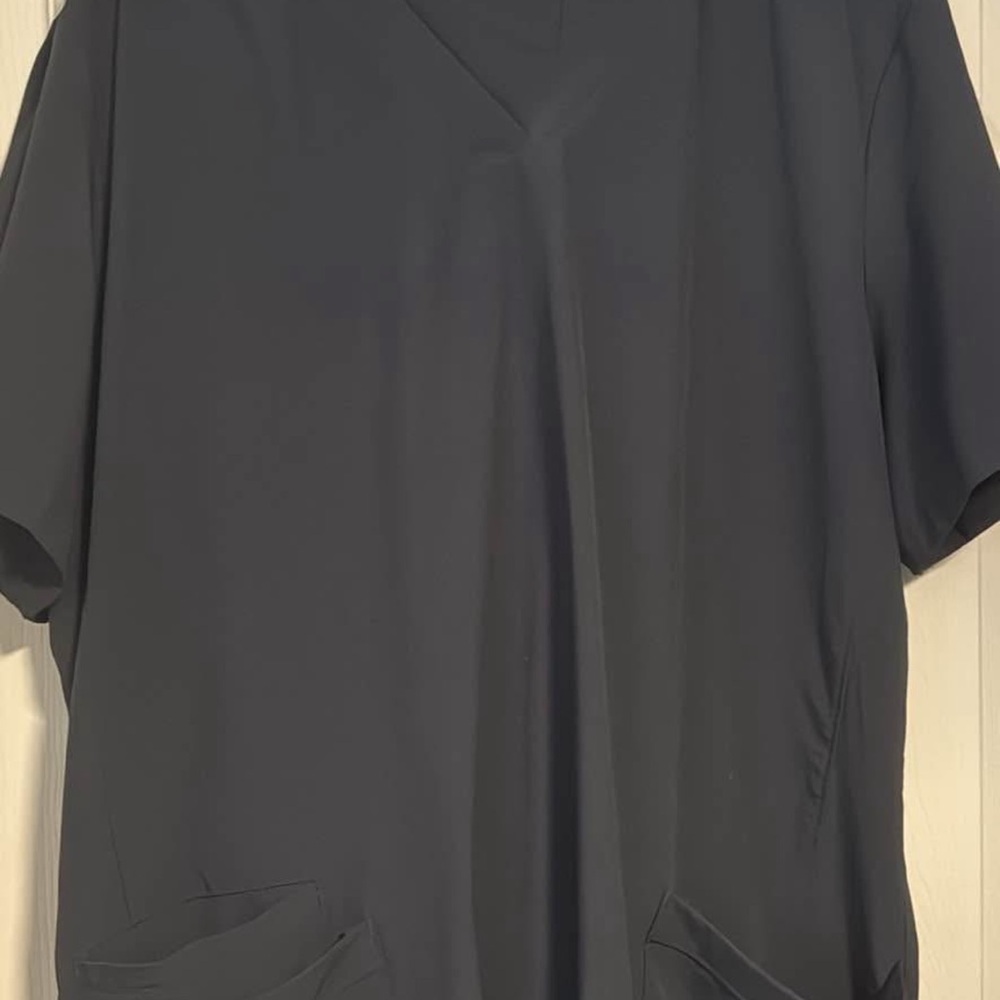 Black V-Neck Scrub Top